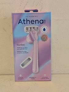 lot 103 image: NEW ATHENA CLUB THE RAZOR KIT