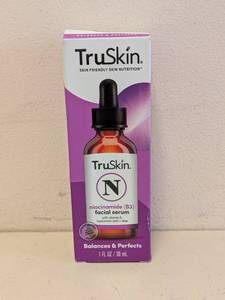 lot 131 image: NEW TRUSKIN NIACINAMIDE (B3) FACIAL SERUM