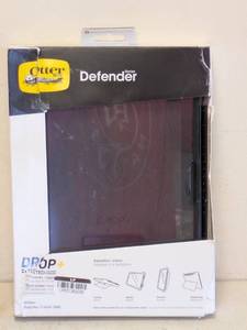 lot 195 image: NEW OTTERBOX DEFENDER TABLET CASE BLACK