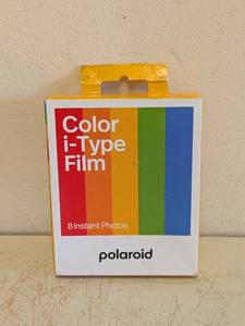 lot 202 image: NEW POLAROID COLOR I-TYPE FILM