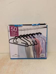 lot 174 image: NEW 50 NONSLIP HANGERS