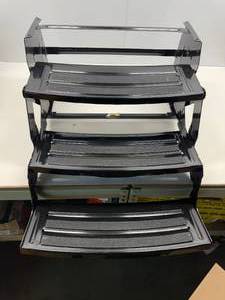 lot 5 image: LIPPERT MANUAL RV STEPS