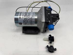 lot 30 image: PENTAIR SHURFLO WATER PUMP