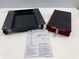 lot 54 image: EXTREME MAX MOTORCYCLE SCISSOR JACK