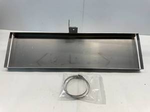 lot 83 image: EXTREME MAX DUAL BATTERY TRAY