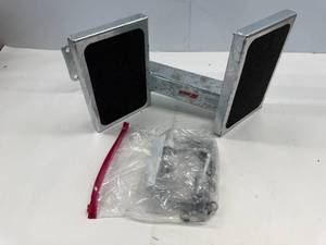 lot 85 image: EXTREME MAX TRAILER TONGUE STEP