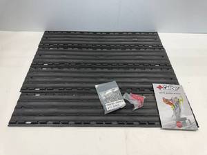 lot 98 image: CALIBER LOWPRO GLIDES