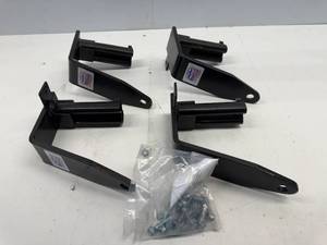 lot 138 image: BROPHY CAMPER TIE DOWN