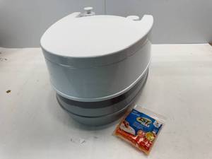 lot 173 image: CAMCO TRAVEL TOILET