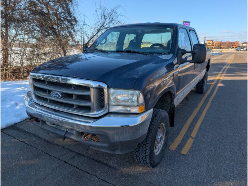 lot 4 image: 2002 Ford F-350 Super Duty Lariat