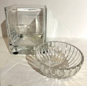 lot 74 image: Marquis by Waterford Crystal Bowl and Square Glass VaseContainer