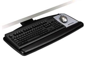lot 81 image: 3M Adjustable Keyboard Tray KP100LE