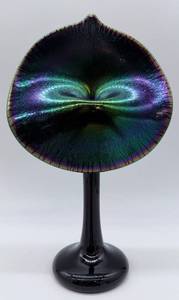 lot 182 image: Art Glass by Steve Correia - Jack in the Pulpit Vase
