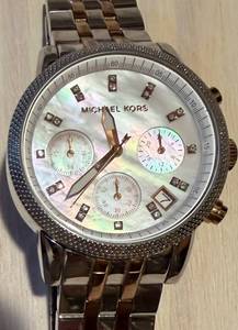 lot 211 image: Michael Kors MK-5525 Chronograph Watch - All Stainless Steel, Mother of Pearl Dial