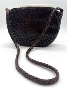 lot 144 image: De Vecchi by Hamilton Hodge Made in Italy Woven Leather Shoulder Bag