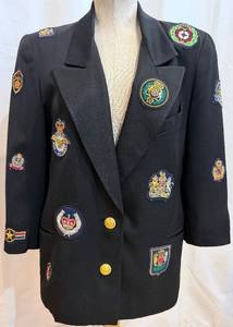 lot 272 image: Veronica Beard Patchwork Crest Blazer - Navy - Size 6