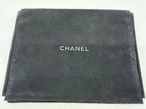 lot 191A image: Chanel Black Velvet Necklace Holder