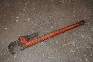 lot 10 image: Ridgid Heavy Duty 36 Pipe Wrench