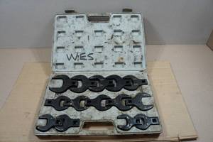 lot 13 image: Klutch SAE Crowfoot Wrenches - 1-116-2