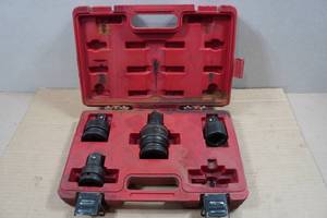 lot 15 image: Square Drive Impact Adapters - 34 and 1