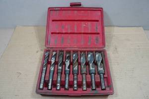lot 23 image: Large Drill Bit Set