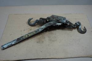 lot 30 image: Cable Come Along