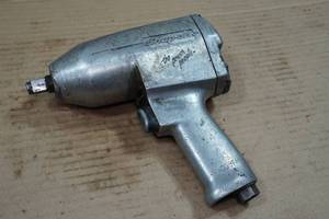 lot 31 image: Snap-On Tools IM5100 12 Air Impact Wrench