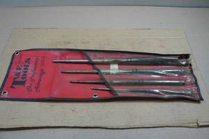 lot 33 image: T&E Tools 4 Piece Extra Long Taper Punch Set