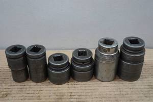 lot 102 image: Snap-On Tools 34 Drive Sockets - 78-1-716