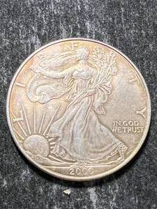 lot 31 image: 2000 AMERICAN SILVER EAGLE 1 TROY OZ .999 FINE SILVER
