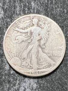 lot 32 image: 1946-D US WALKING LIBERTY HALF DOLLAR