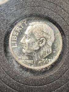 lot 55 image: 1963 US PROOF ROOSEVELT DIME IN CASE