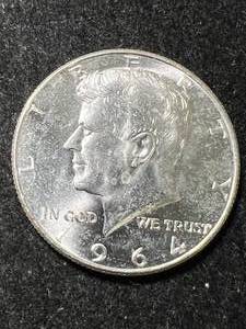 lot 59 image: 1964 US KENNEDY HALF DOLLAR UNC