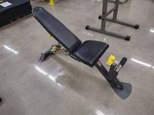 lot 13 image: Weight Bench