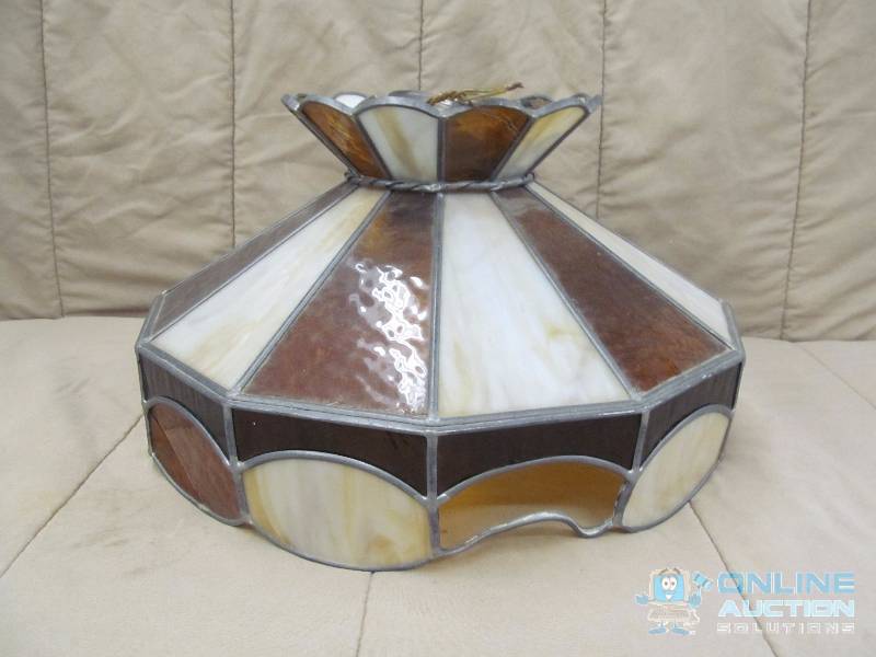lot 22 image: Dcor