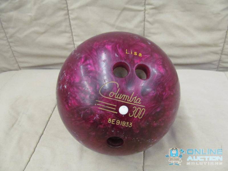 lot 24 image: Bowling Ball