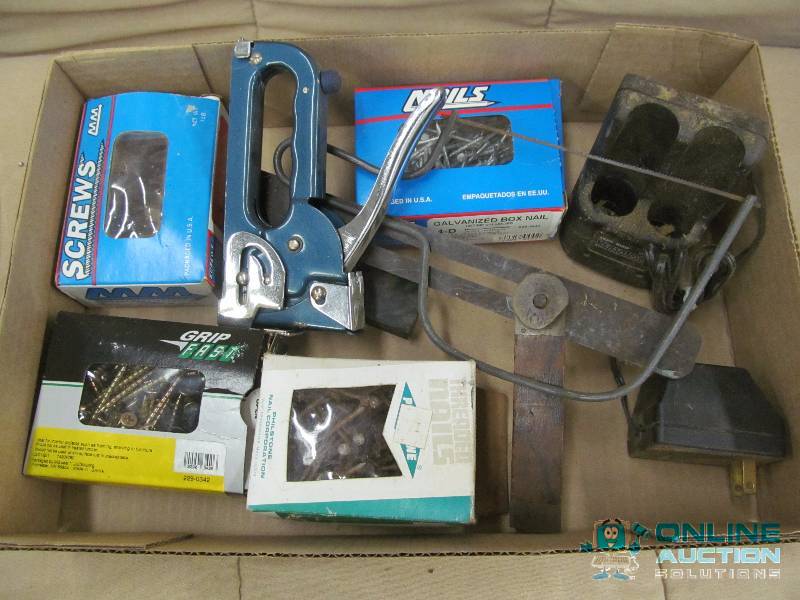 lot 90 image: Hardware