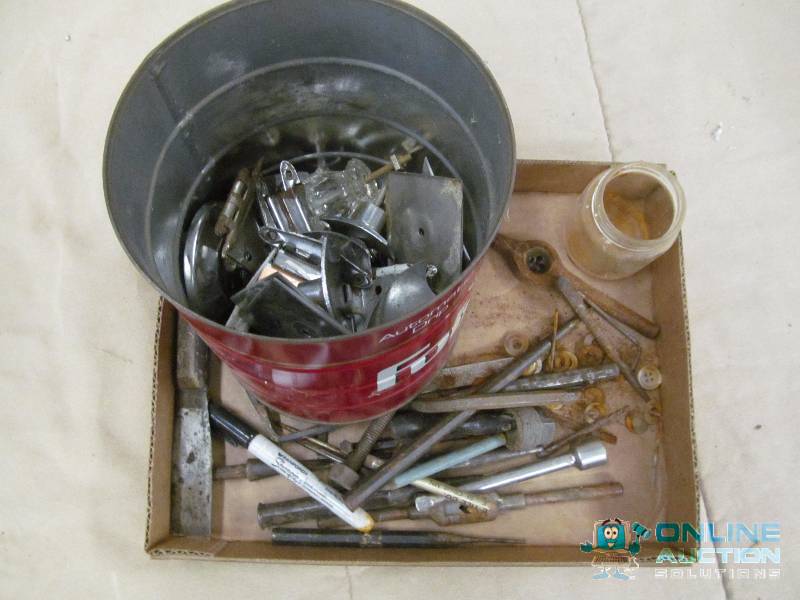 lot 92 image: Tools