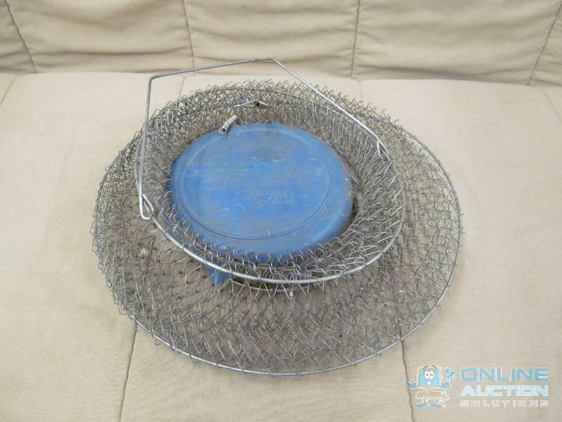 lot 114 image: Fishing