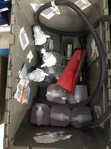 lot 58 image: ASSORTED GARAGE ITEMS