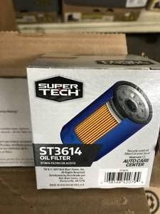 lot 65 image: SUPER TECH OIL FILTERS