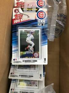 lot 68 image: CHICAGO CUB BASEBALL CARDS 2011