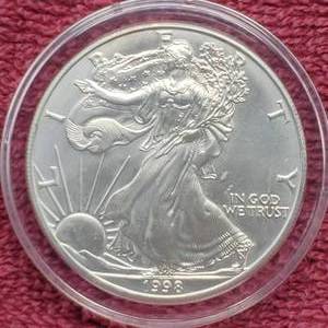 lot 19 image: 1998 American Silver Eagle in Airtite