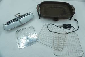 lot 1 image: Sears electric fry pan, baking racks , serving tray