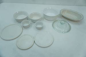 lot 9 image: Corningware baking dishes