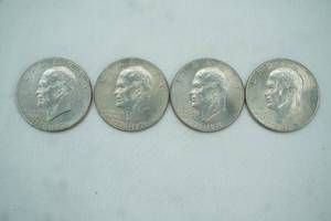 lot 46 image: 4ct 1776-1976 IKE Silver Dollars