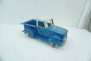 lot 59 image: Vintage Blue Metal Truck Planter 20x 10x 9.5 tall