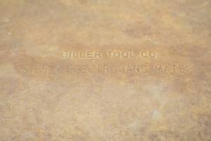 lot 61 image: Vintage Giller Tool Company Metal Chest