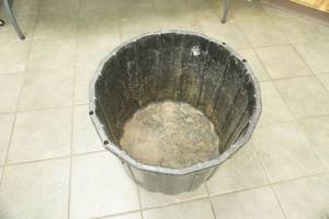 lot 69 image: Large Round Black Barrel 24 diameter by 18 tall