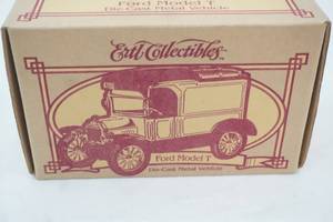 lot 91 image: Ertl Collectibles Ford Model T diecast metal vehicle